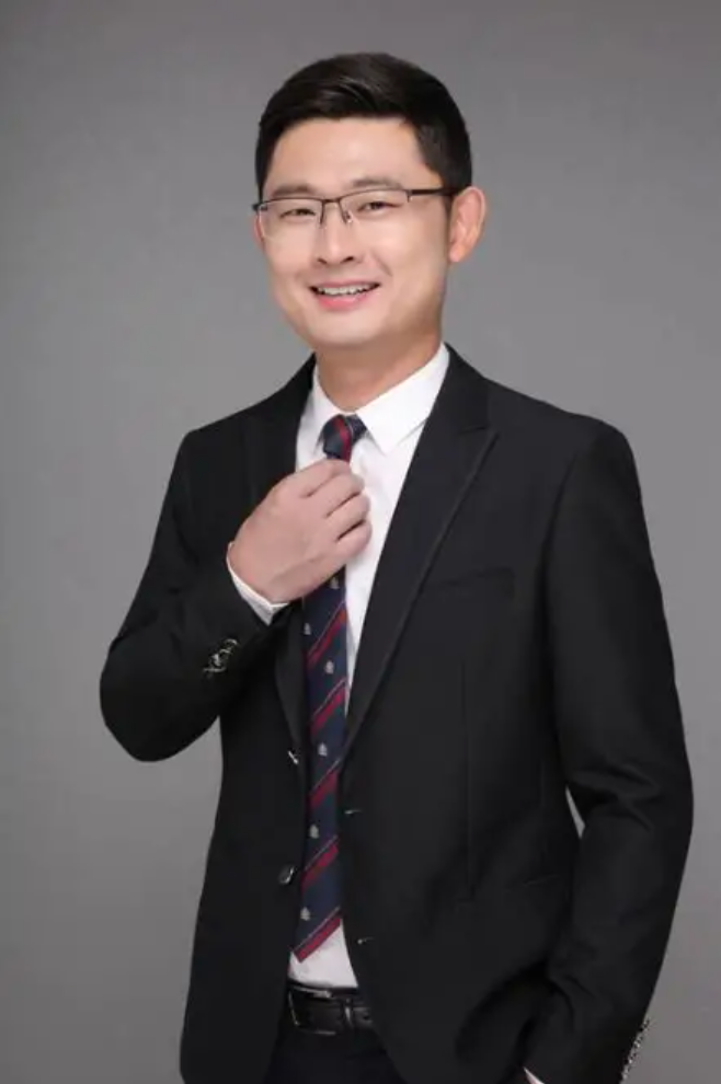 赵一鸣